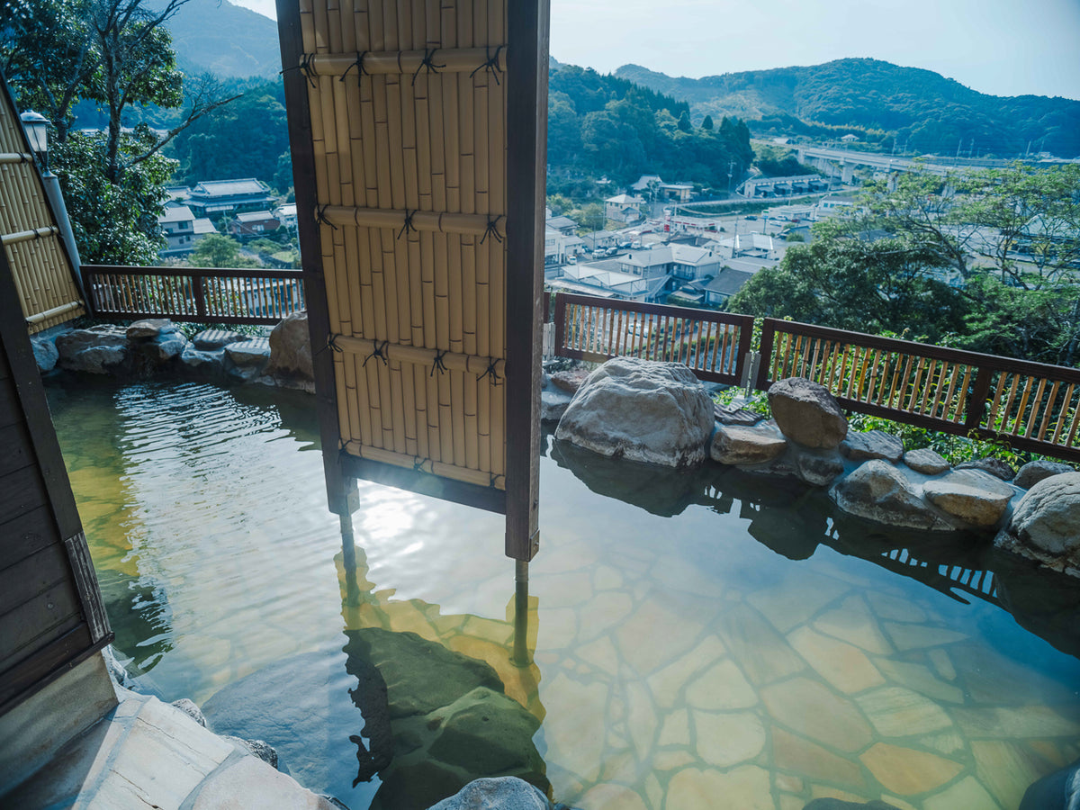 つなぎ 温泉 四季 彩